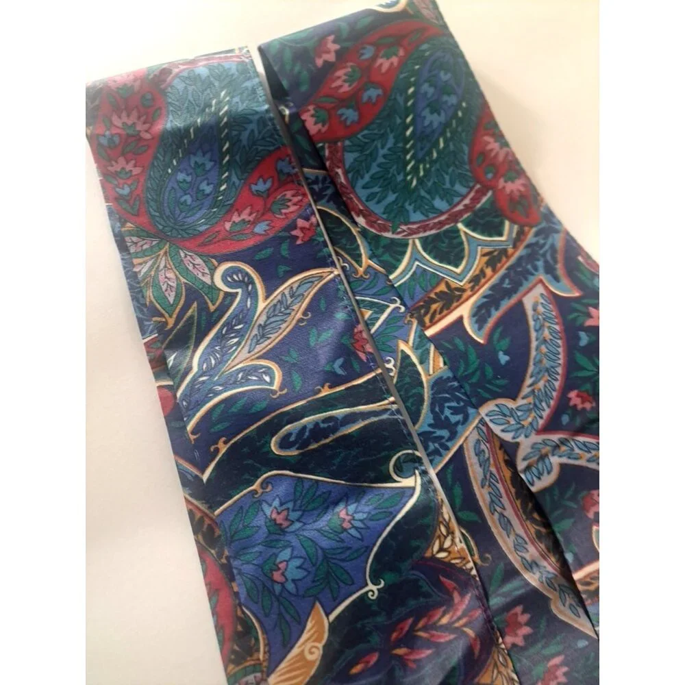 NEW Vintage Curtain Tiebacks NWOT Blue Red Lotus Flower 1980s Cottage 34x3